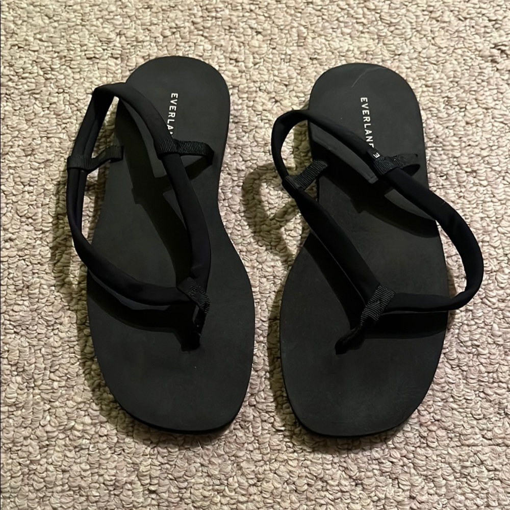 Everlane Black Flip Flops